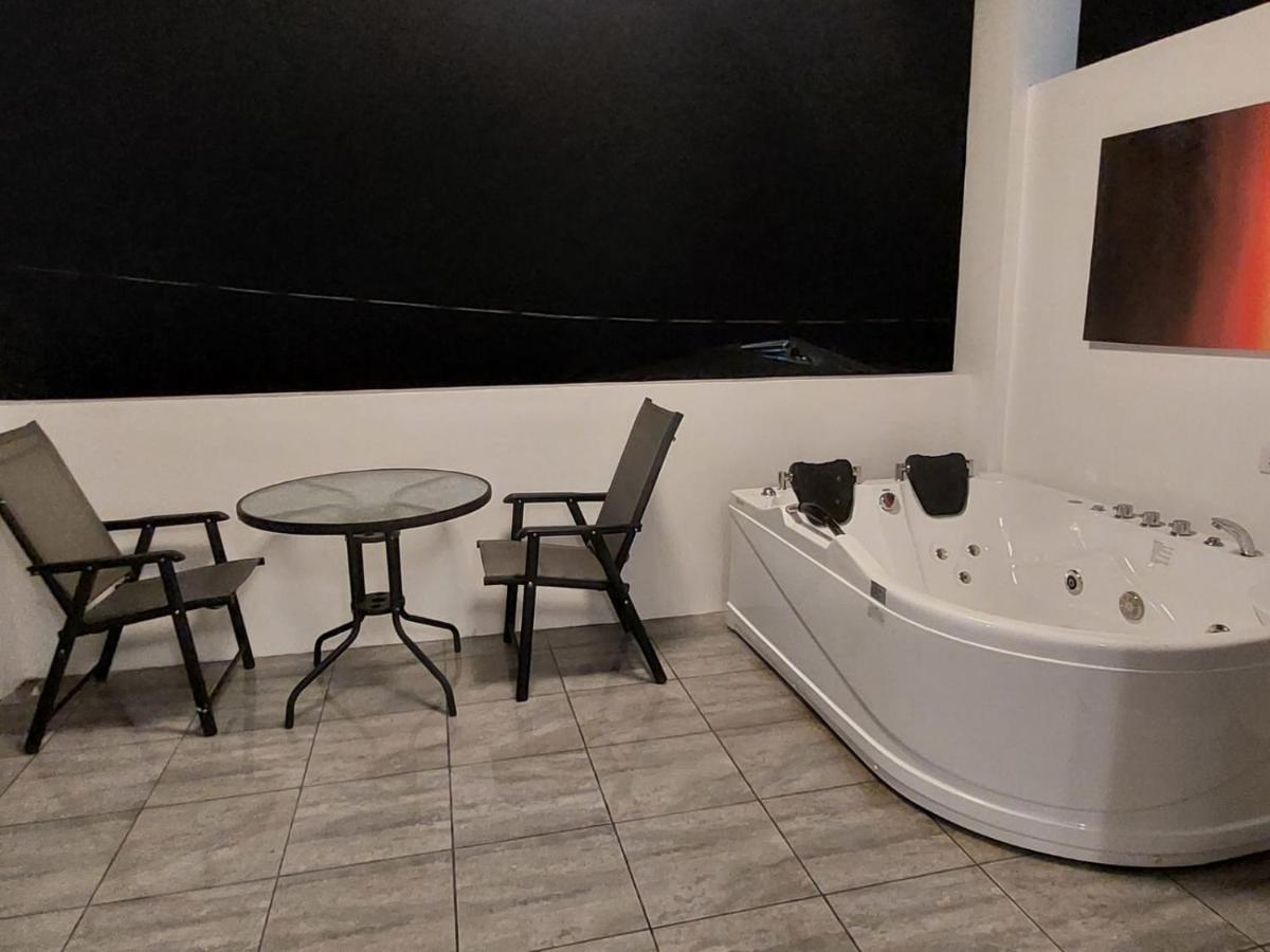 Bonsai Jacuzzi Suites ปางเลา ภายนอก รูปภาพ