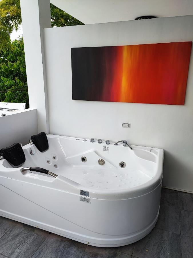 Bonsai Jacuzzi Suites ปางเลา ภายนอก รูปภาพ