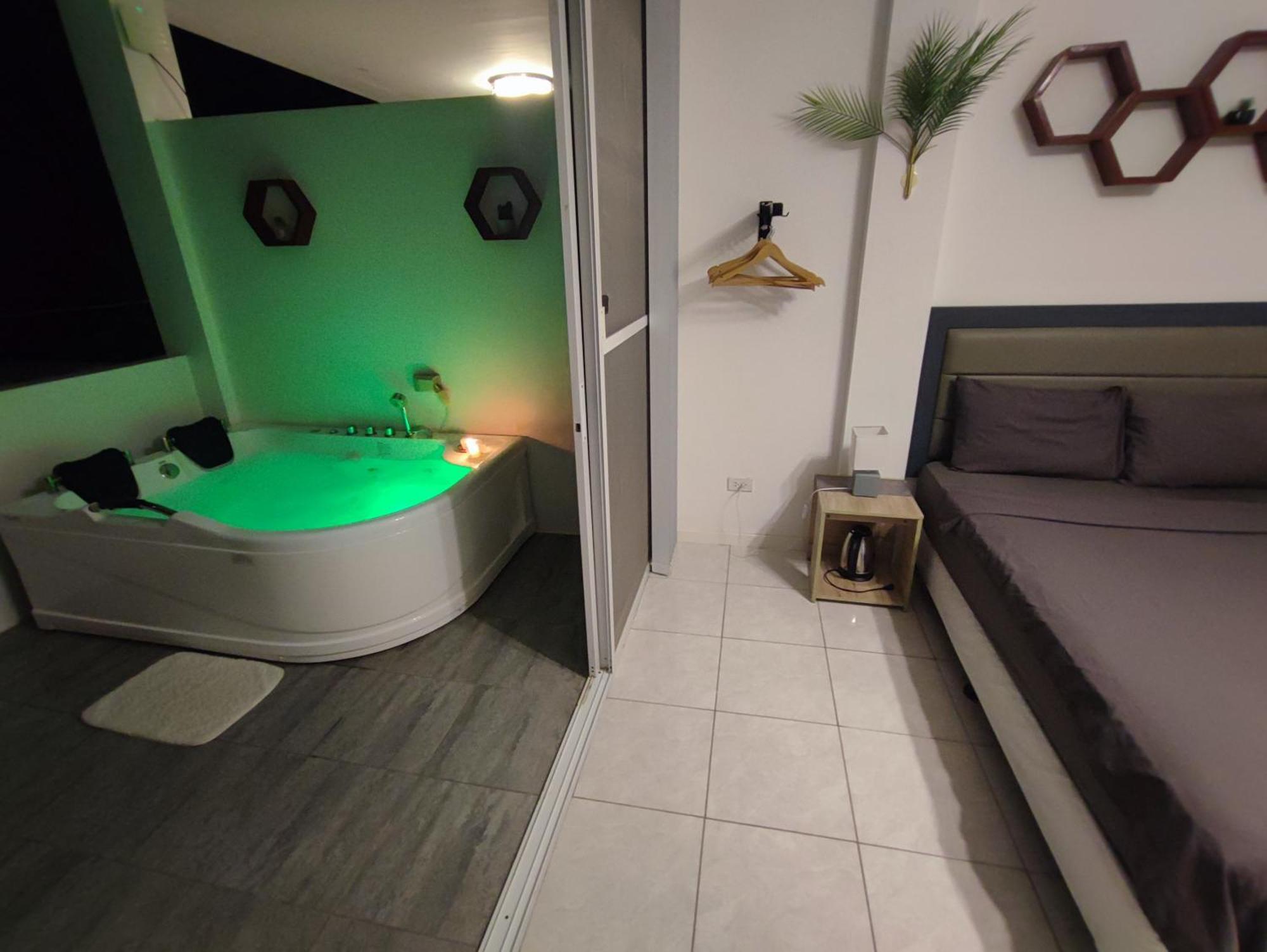 Bonsai Jacuzzi Suites ปางเลา ภายนอก รูปภาพ