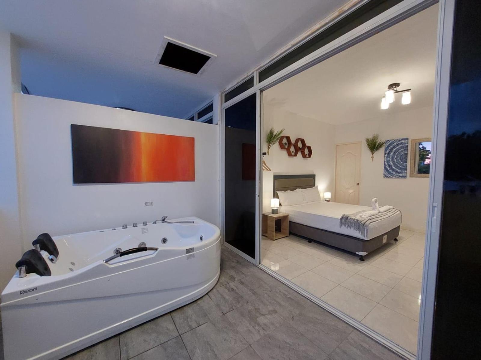 Bonsai Jacuzzi Suites ปางเลา ภายนอก รูปภาพ